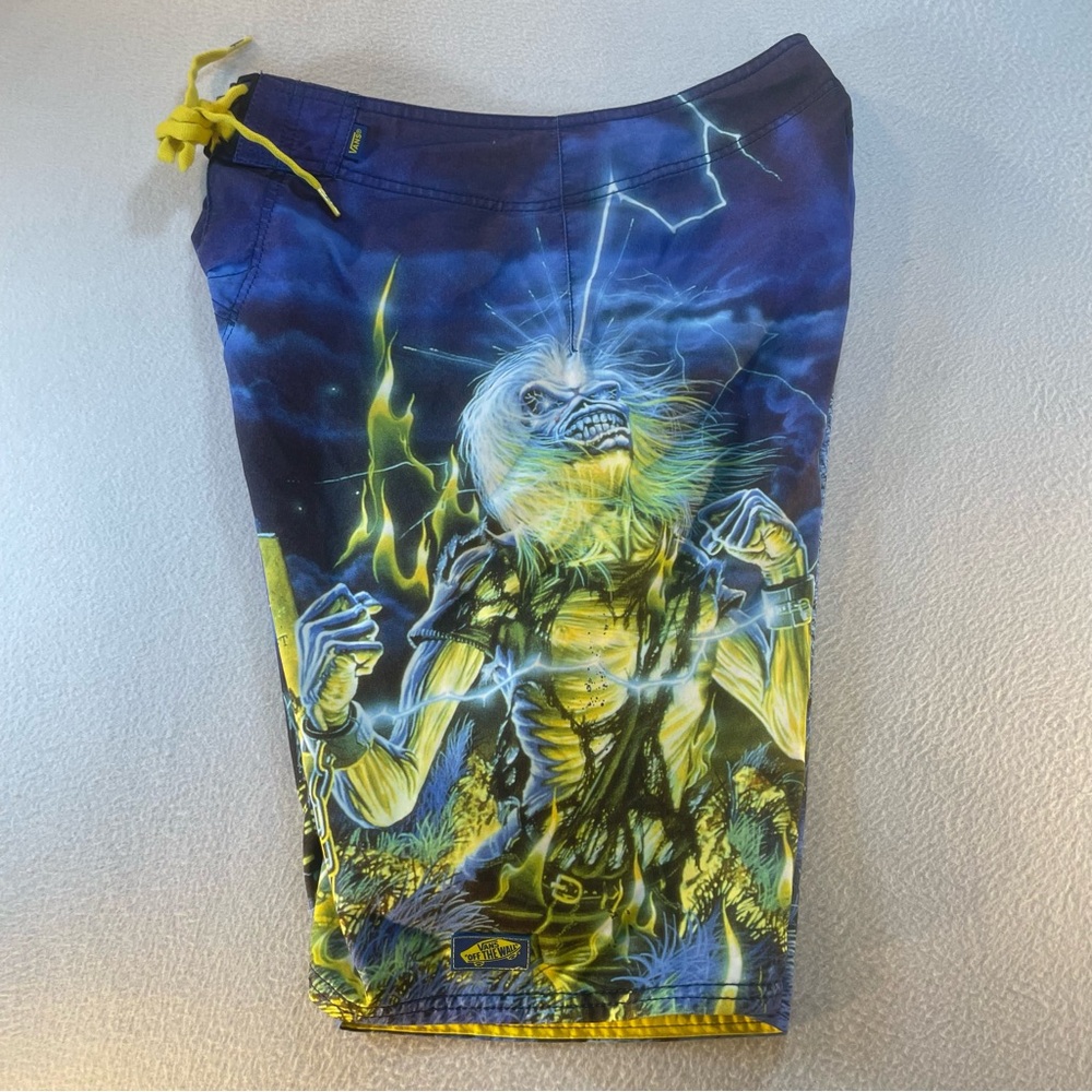 Vans X Iron Maiden Unisex Board Shorts Size 30 Live After Death